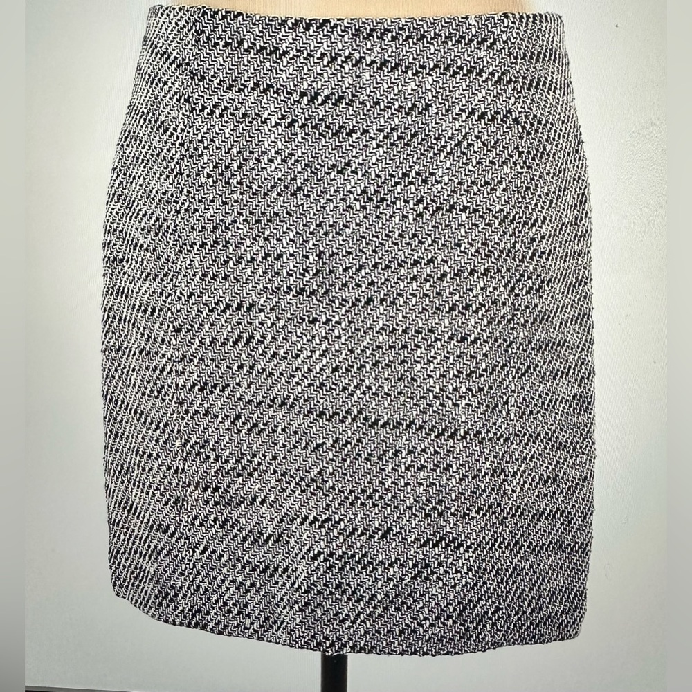 Ann Taylor Loft Tweed Skirt Size 8 NWT - Picture 2 of 8